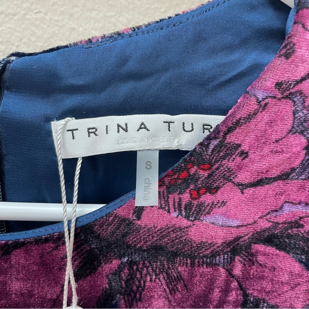 NWT Trina Turk Astral Crew Neck Bell Sleeve Garden Drapery Velvet Top Size Small - Picture 5 of 10
